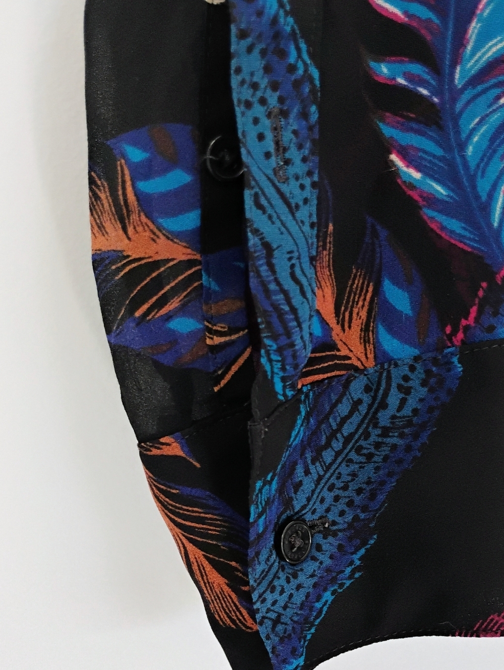 Express Portofino Black Sheer Colorful Feather Button-Down Blouse Looks Great XS - Picture 4 of 8